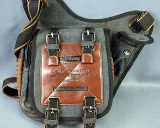 D/E/A/R Ru Yi Huang Conceal Carry Saddle Bag