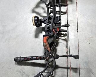 Bowtech Invasion Compound Bow, 70 lb Weight, 29.5" Draw, Spot Hog Sight, Rip Cord Rest, Octane Stabilizer, 5-Arrow Quiver, Spare Strings, In Hard Case With TSA Keys