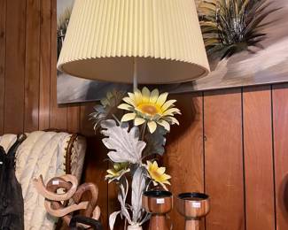Vintage Metal Flower Lamp