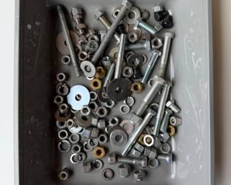 89 Mixof12BoltsNutsWashers