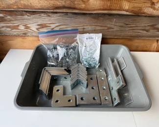 86 MixofUnistrutBracketsClamps