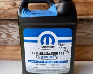 83 MoparAntifreezeCoolantConcentrate