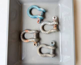 134 58Shackles
