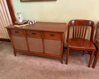 Airline Console Radio/Record Player