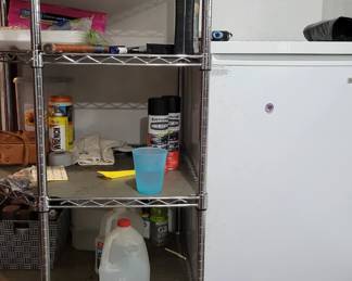 Corner storage rack
