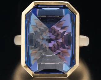 Ladies Gold and Tanzanite Fashion Ring