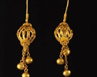 Ladies High Carat Pair of Lantern Dangle Earrings