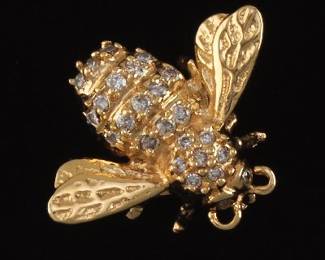 Ladies Gold and Diamond Bee Pin Brooch