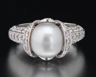 Ladies Peal and Diamond Ring