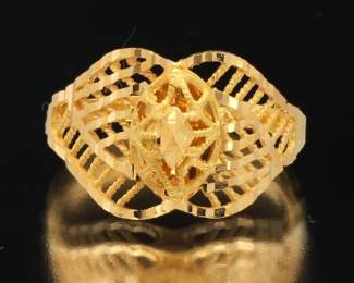 Ladies High Carat Gold Wide Leaves Design Ring