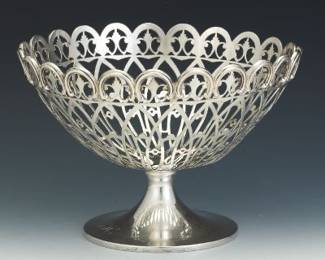 Frank Smith Antique Sterling Silver Fruit Basket, Retailed by The Bailey, Banks Biddle Co.