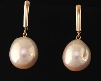 Ladies Pair of Gold and Large Pear Pearls Earrings