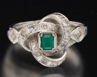 Ladies Emerald and Diamond Ring