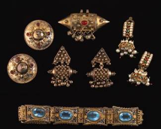 A group of Middle East Jewelry