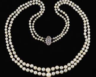 Ladies Gold and Graduated Pearl Double Strand Necklace