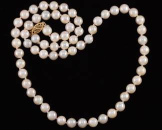 Ladies Gold and Pearl Princess Necklace