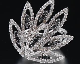 Ladies Goald, Black and White Diamonds Foliate Spray Ring