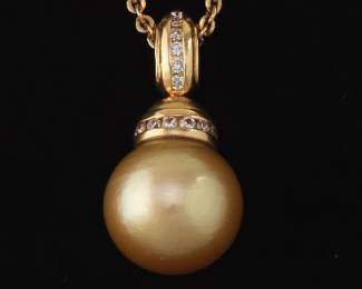 Ladies Gold, South Sea Golden Pearl and Diamond Pendant on Chain