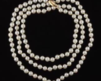 Ladies Matinee Pearl Necklace