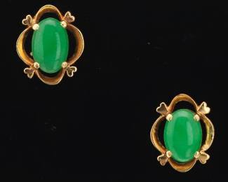 LadiesPair of Gold and Apple Green Jadeite Jade Ear Studs