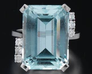 Ladies Mid Century Gold, Aquamarine and Diamond Ring