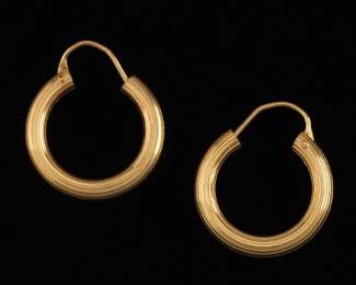 Ladies Pair of 18K Italian Gold Fluted Design Hoops