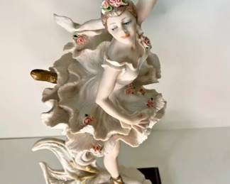Giuseppe Armani porcelain