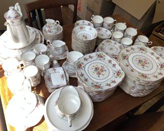 Royal Albert Petit Point