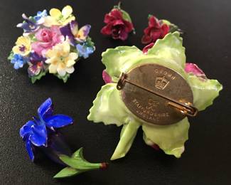 Vintage floral pins, earrings
