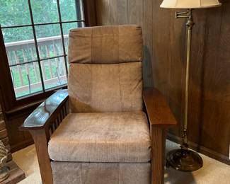 Mission Style Recliner(Lane)