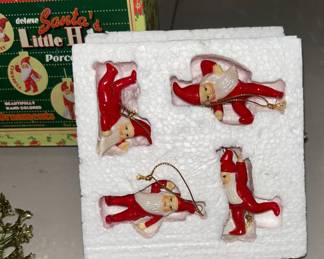 Shiny Brite "Santa's little Helper"