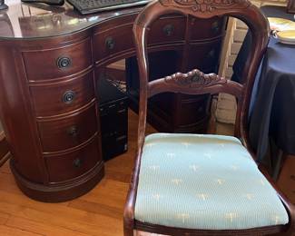 Cute Desk and Chair