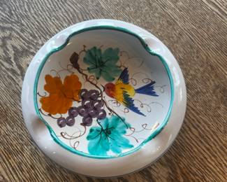 Handpainted Bowl with Bird, Made in Italy 6" diameter