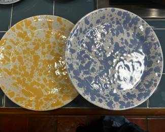 Pair Bennington Pottery Plates, 8.5" in yellow and blue