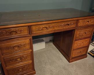 MINT condition Oriental Desk