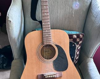 fender squire acustic gutar