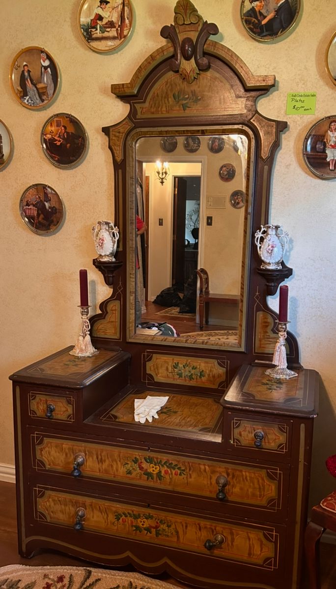 EASTLAKE HAND PAINTED VANITY
