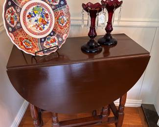 DROP LEAF GATE LEG TABLE