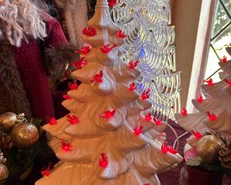 LIGHTED WHITE CERAMIC CHRISTMAS TREE WITH RED BIRDS