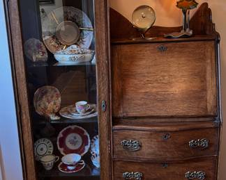 ANTIQUE SECRETARY