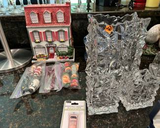 Cookie Jars and a Set of 3 vases