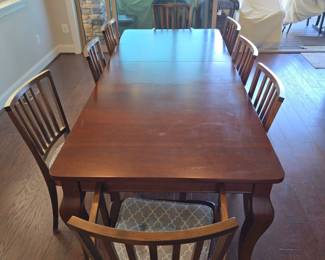 Dining Room Table and 8 Chairs