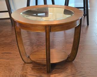 Steve Silver Company London End Table