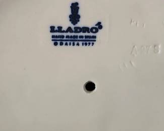 LLadro Figurine