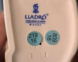 LLadro Figurine