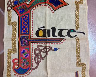 Linen dishtowels.