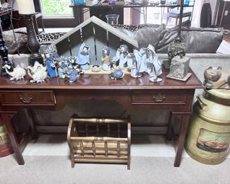 Bier Pottery Studio nativity set.