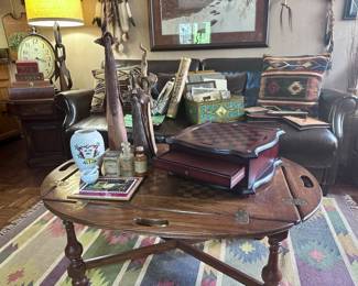 Drop leaf coffee table.
