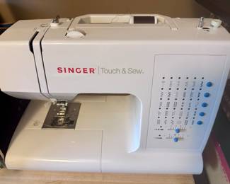 Singer Touch & Sew.