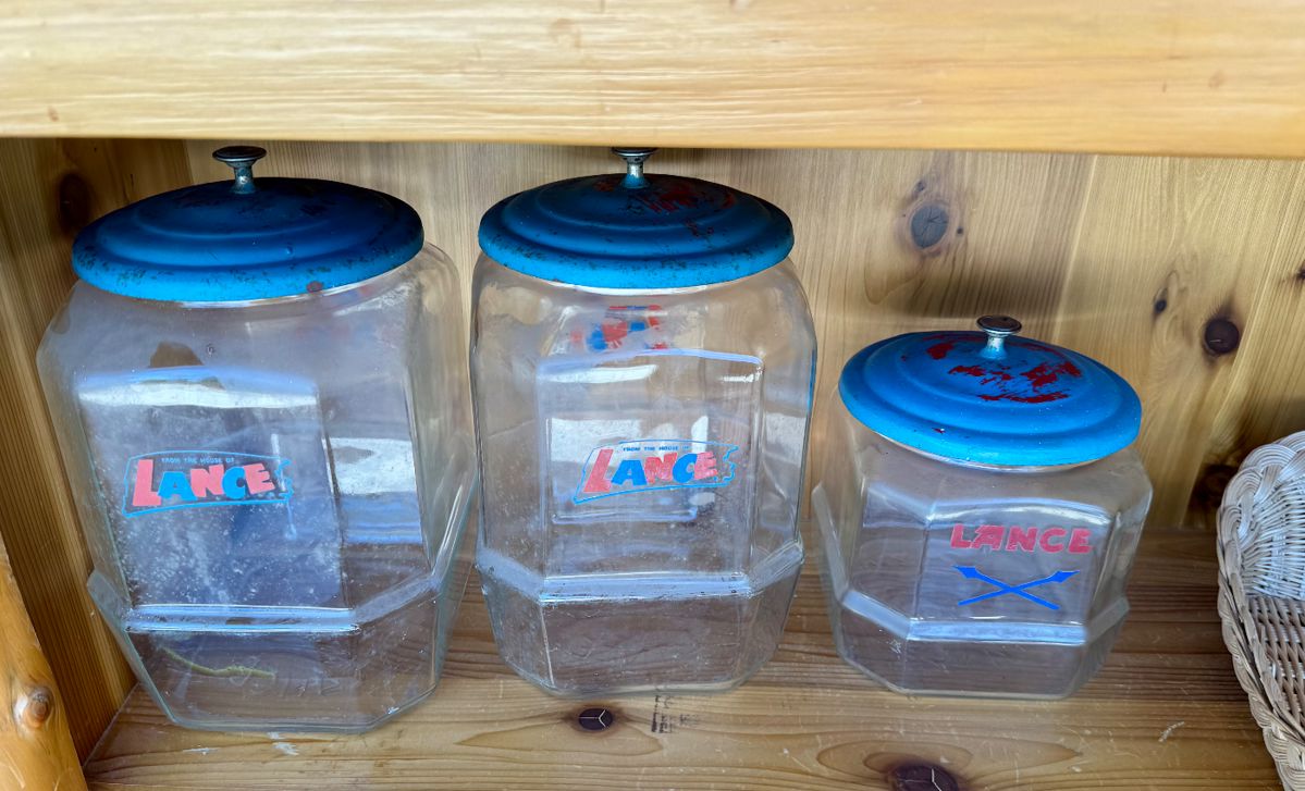 Lance 8-sided cracker jars